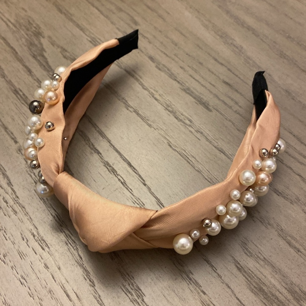 ⭐️ Knot Bow Wide Edge Faux Pearl Embellishment Headband in Nude